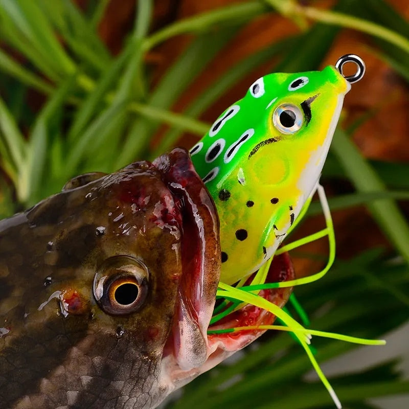 1 Pcs 5G 8G 13G 15G Frog Lure Soft Tube Bait Plastic Fishing Lure with Fishing Hooks Topwater Ray Frog Artificial 3D Eyes